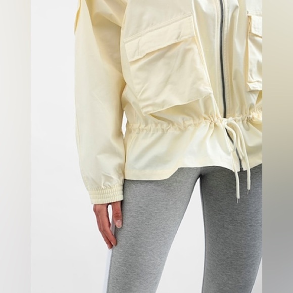 🤎 Nike Icon Clash Pale Vanilla Jacket Size - Picture 3 of 14